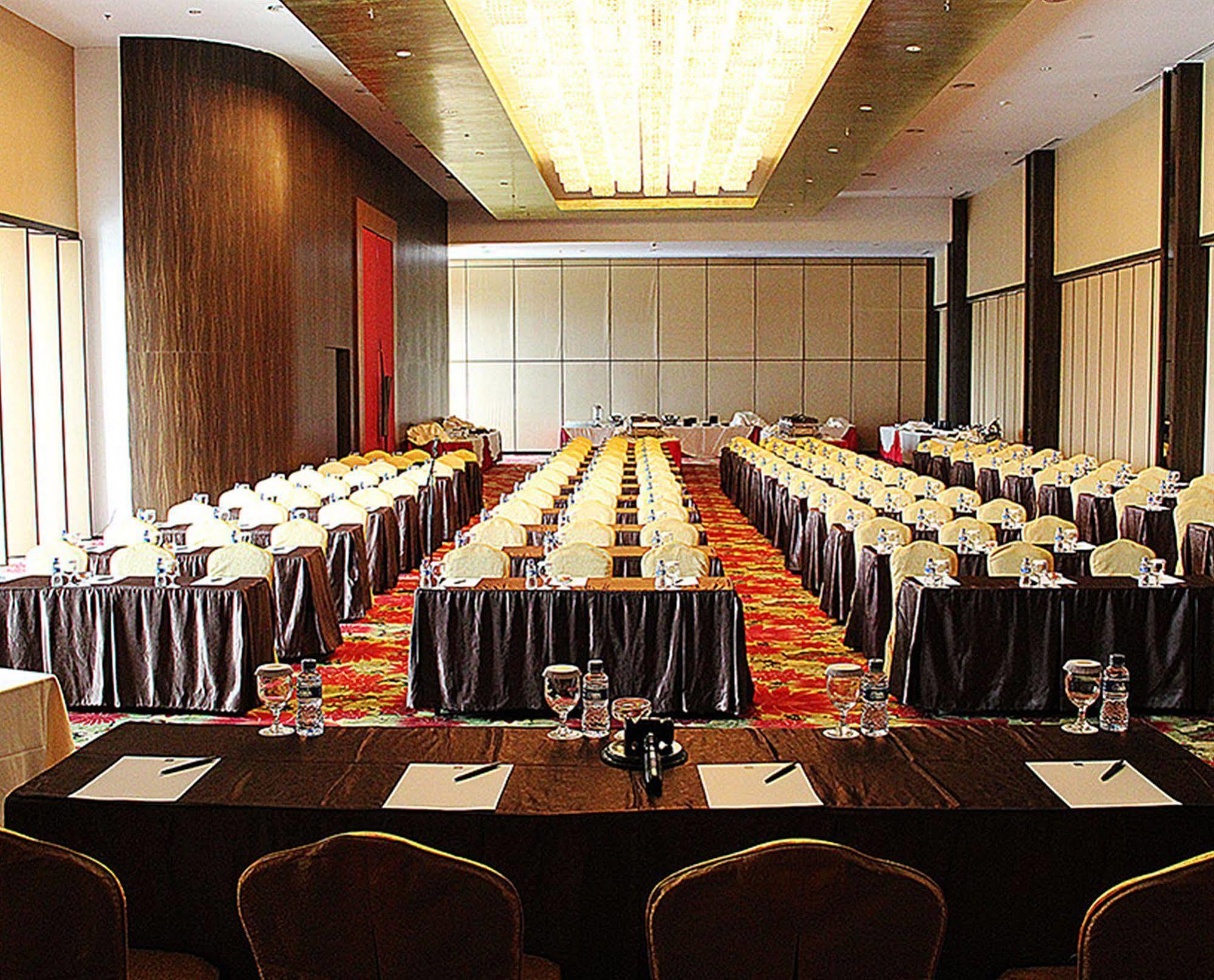 Hariston Hotel&suites, Pluit - 4* Jakarta